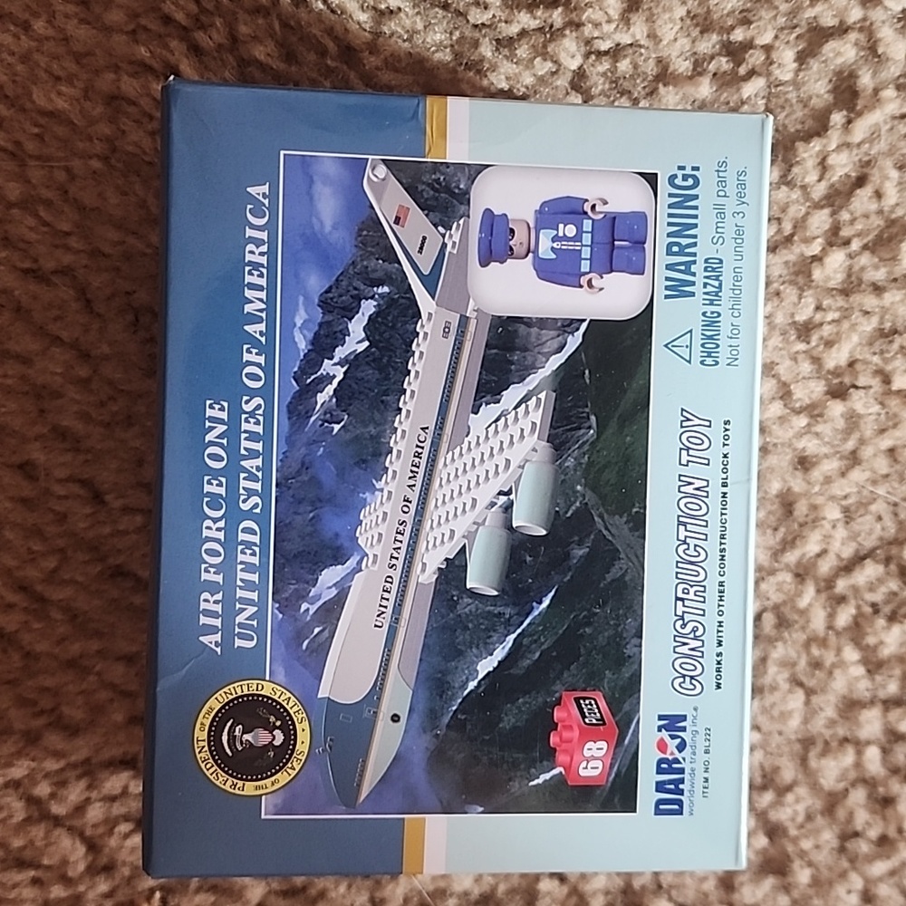 Building bricks Air Force One